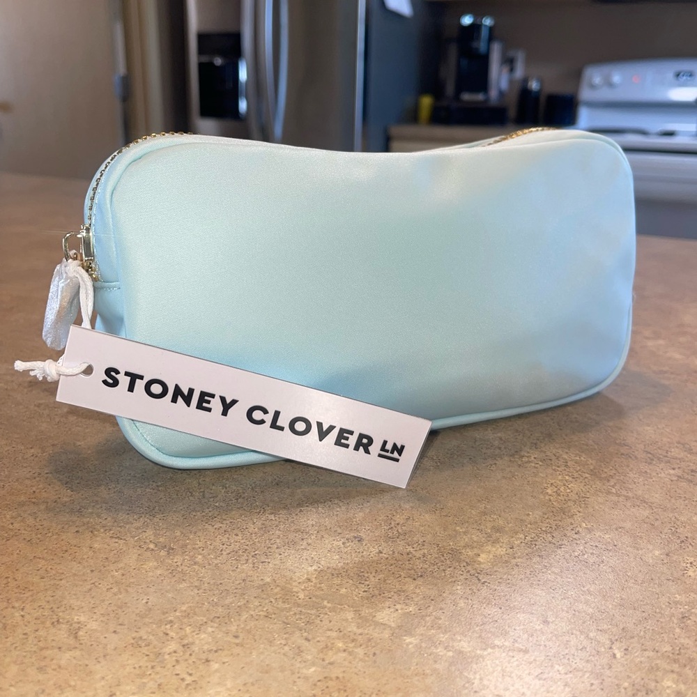 Small Stoney Clover Pouch. 
New With Tags.